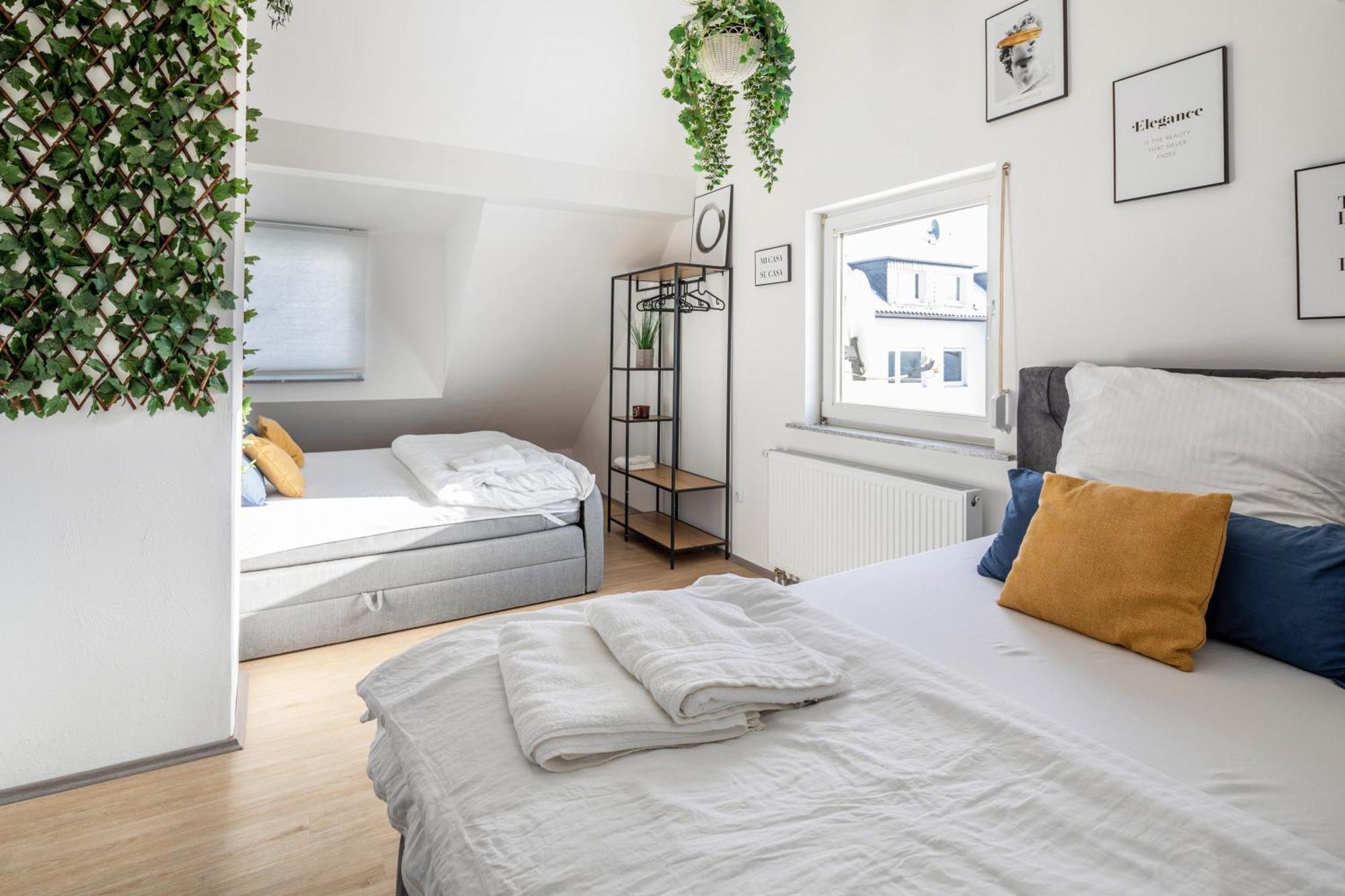 Hue Space Air Kassel Luaran gambar